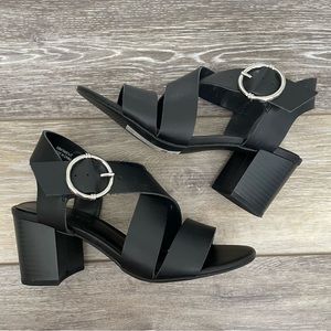 NWOT New Look Black Heeled Sandals